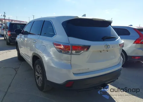 2015 Toyota Highlander Le Plus V6 from USA, damaged, VIN 5TDZKRFH4FS058248